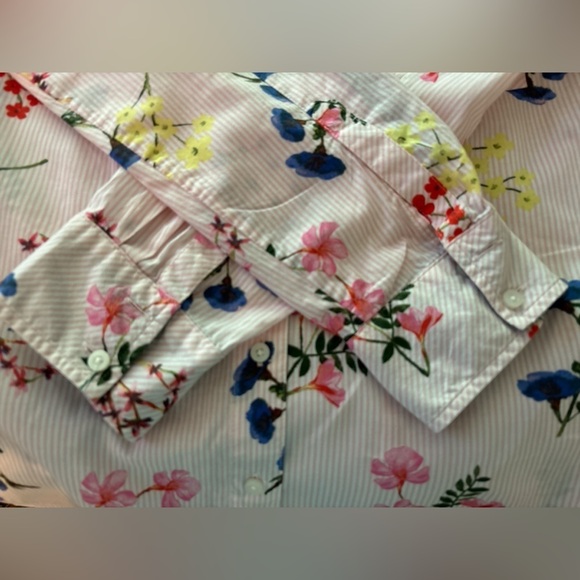 TOMMY HILFIGER button down cotton shirt. Pink & white stripes & florals, Coastal - Picture 5 of 11